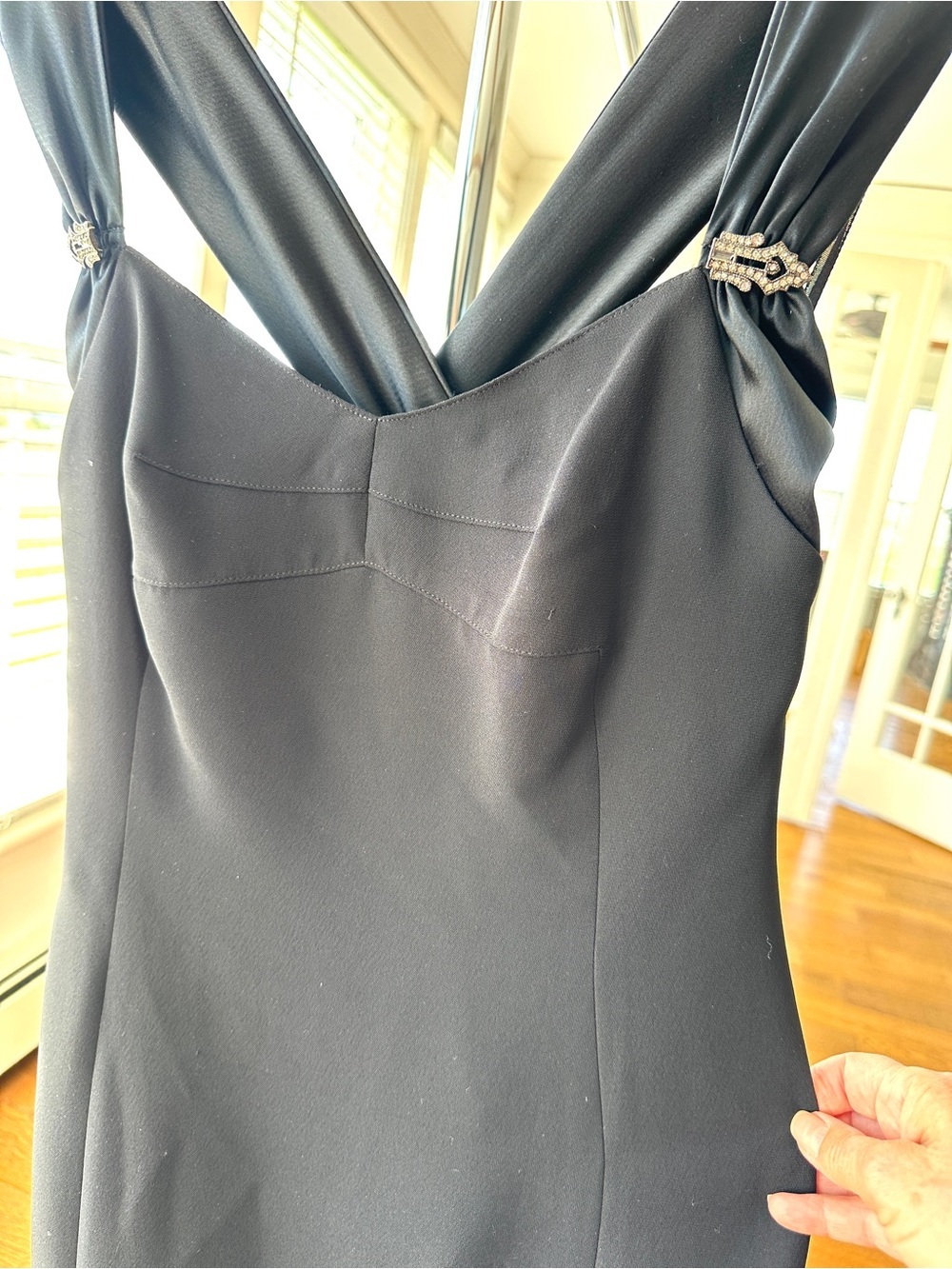 Jones New York Elegant Black Evening Gown with Draped Straps, Fitted